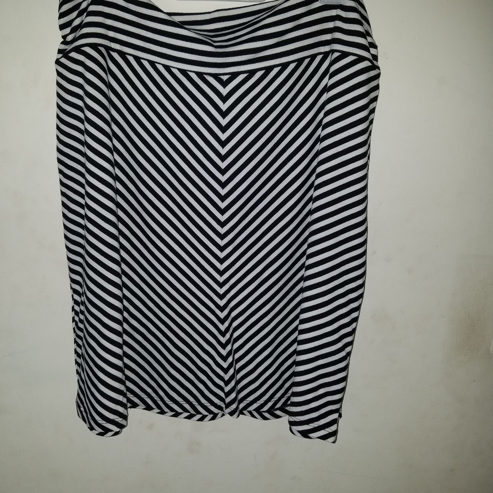 Faded Glory XL Black and White Striped Skirt